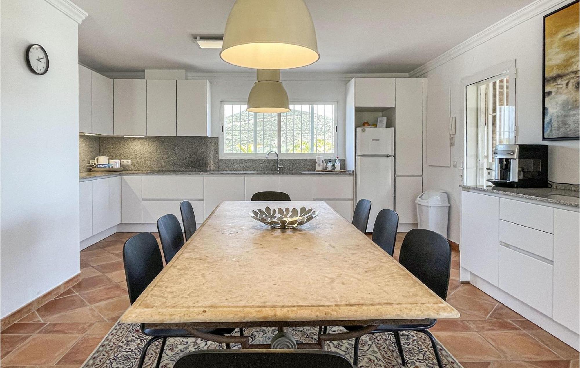 6 Bedroom Stunning In Lagunas De Mijas Feriehus *